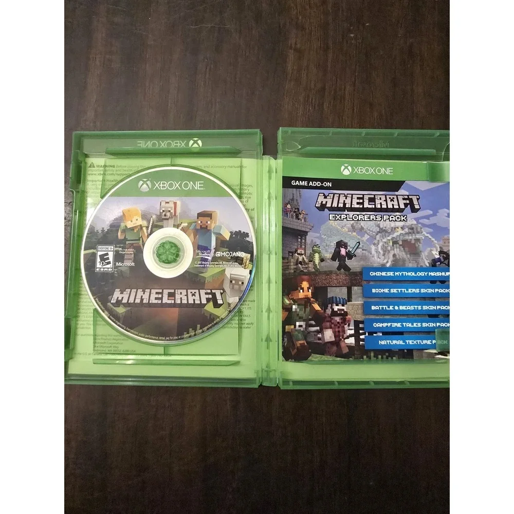 Minecraft [ Explorers Pack ] (XBOX ONE)